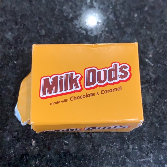 Meet your Posher, Aionie - Picture 1 of 1